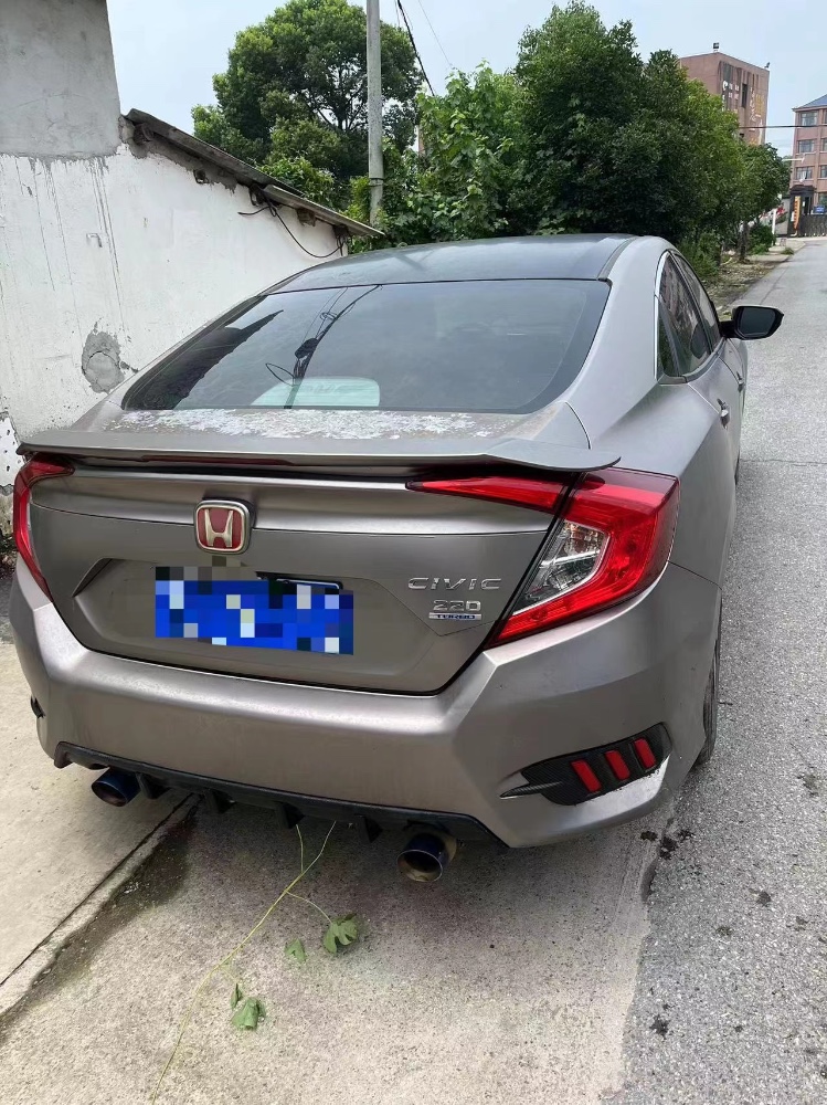 武汉18年本田思域6