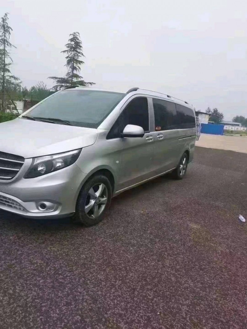 枣庄17年奔驰威霆5