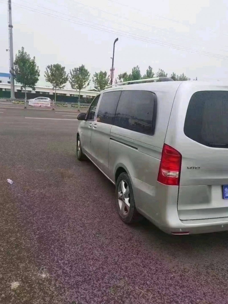 枣庄17年奔驰威霆6