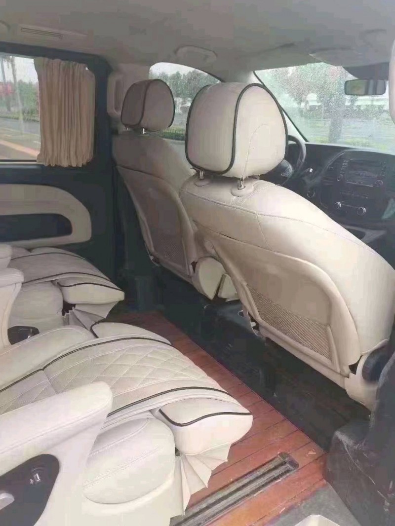 枣庄17年奔驰威霆7