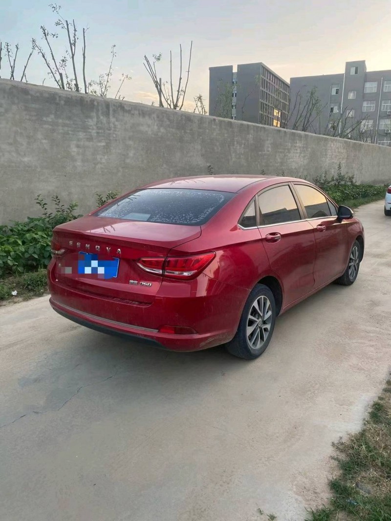 东营18年北汽绅宝D508