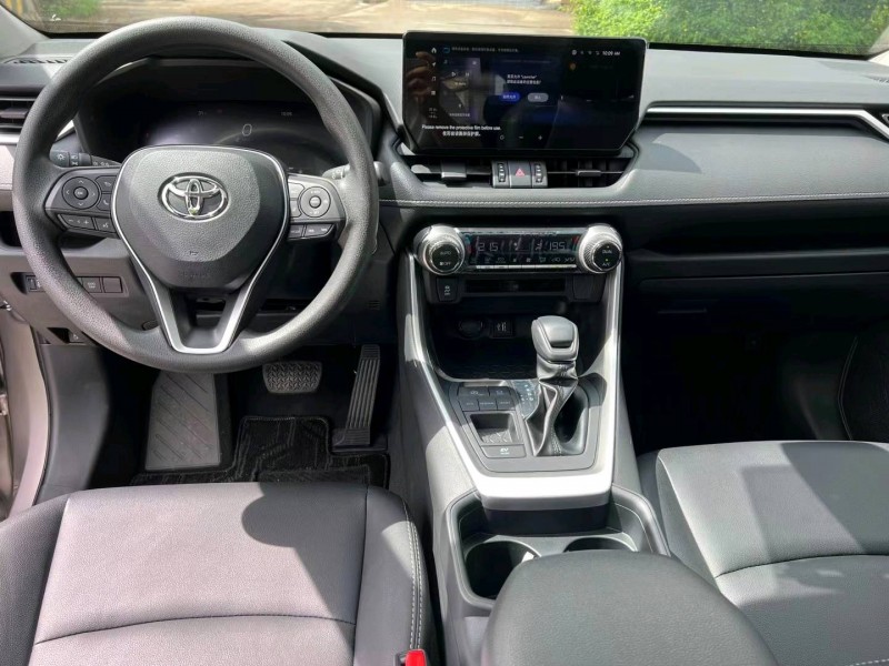 中山23年丰田RAV47
