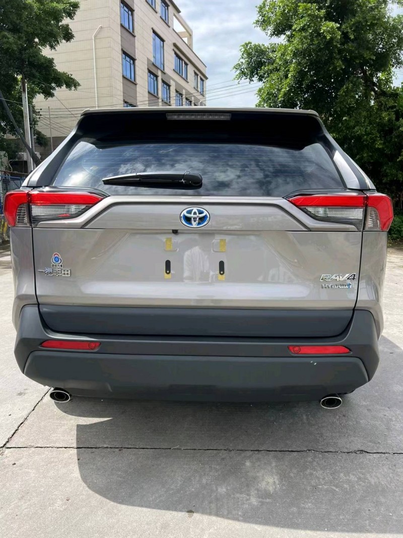 中山23年丰田RAV49
