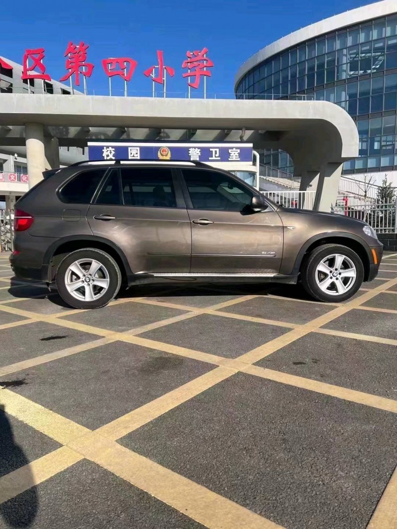 邢台12年宝马X53