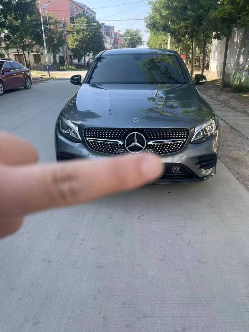 枣庄19年奔驰GLC1