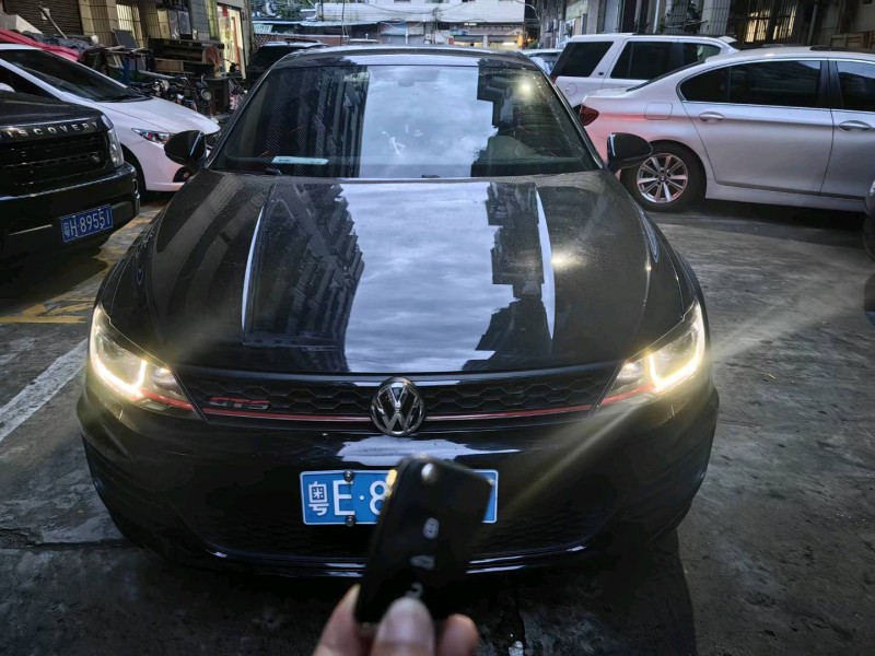 广州17年大众凌渡1