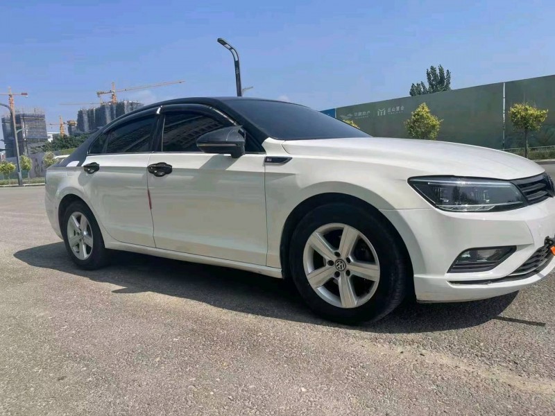 济南18年大众凌渡2