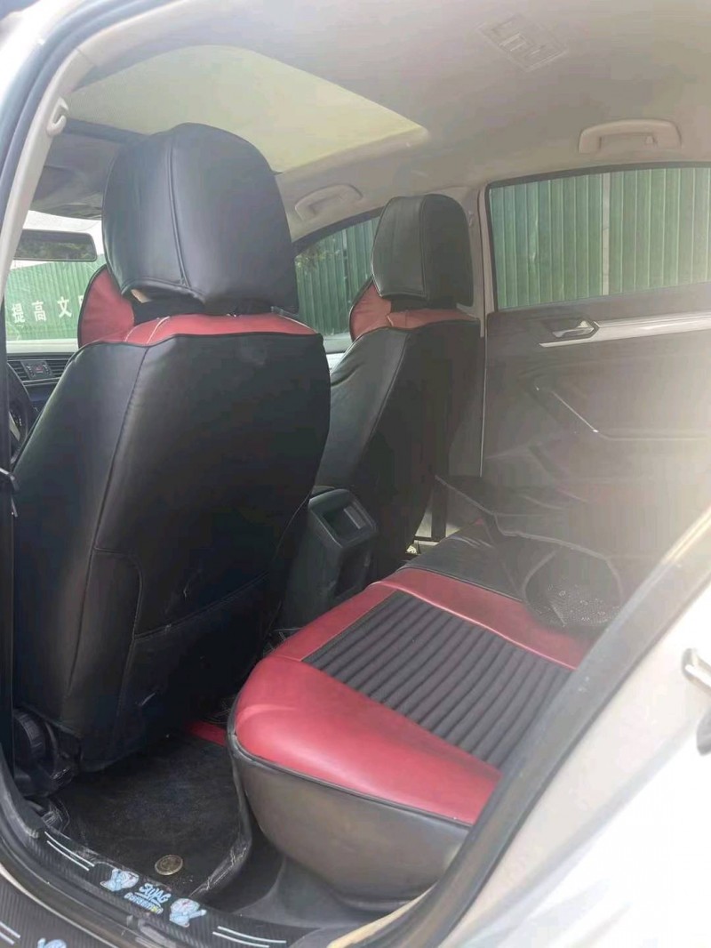 济南18年大众凌渡8