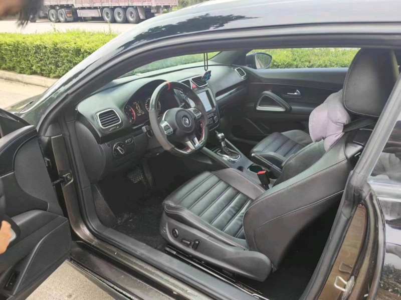 济南12年大众尚酷6