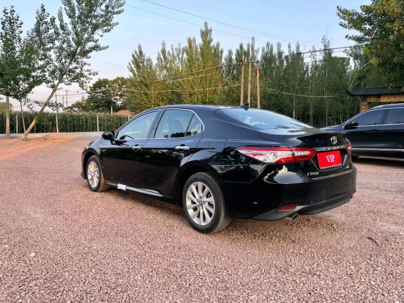 济南23年丰田凯美瑞5