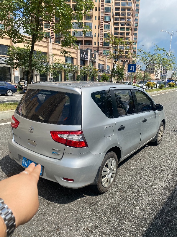 江門16年日產驪威4