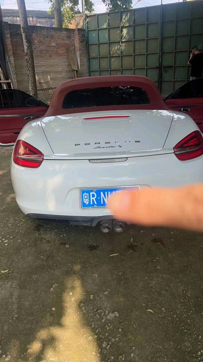 广州15年保时捷Boxster7