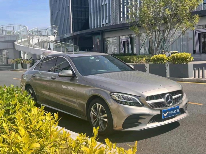 深圳19年奔驰C2