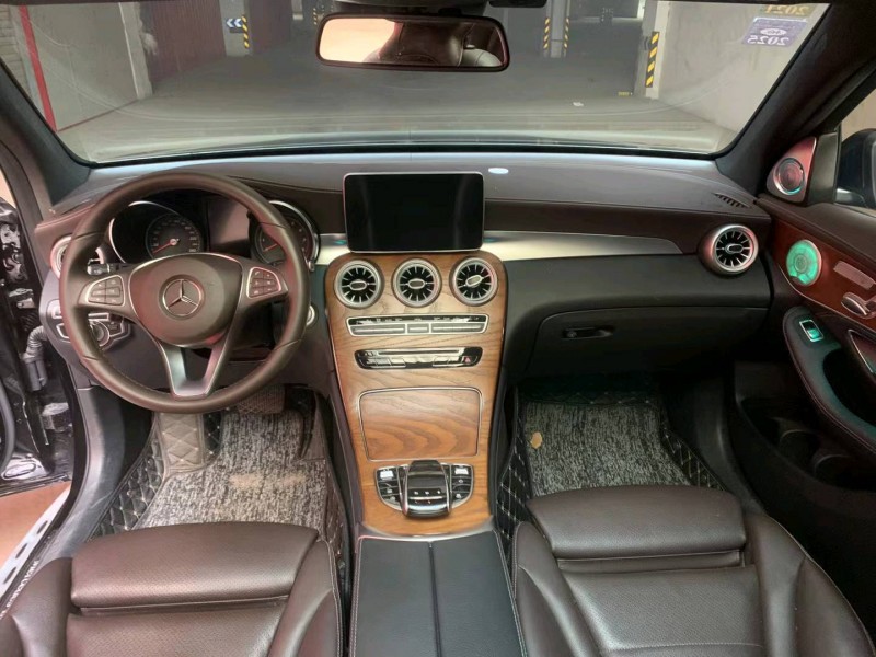 枣庄19年奔驰GLC4