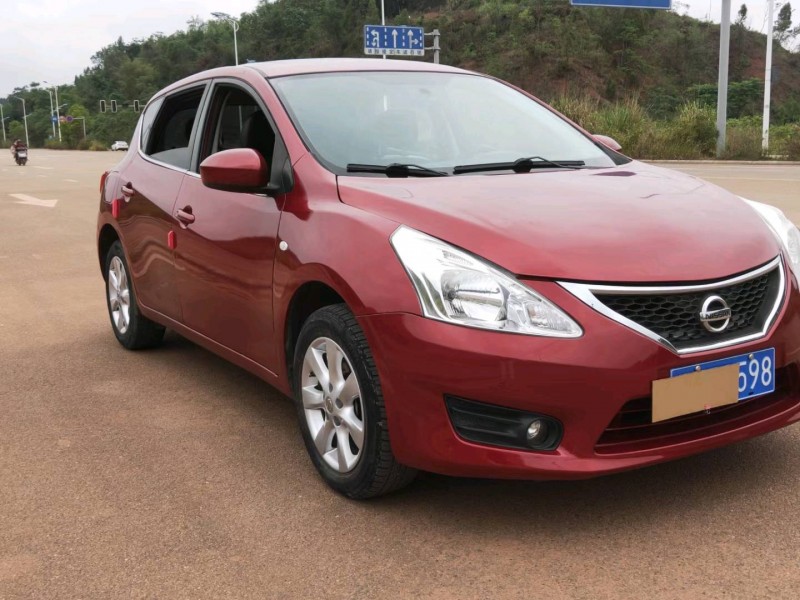 成都13年日产骐达2