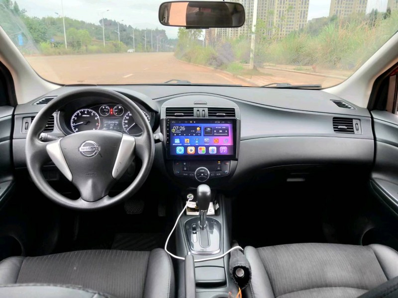 成都13年日产骐达7