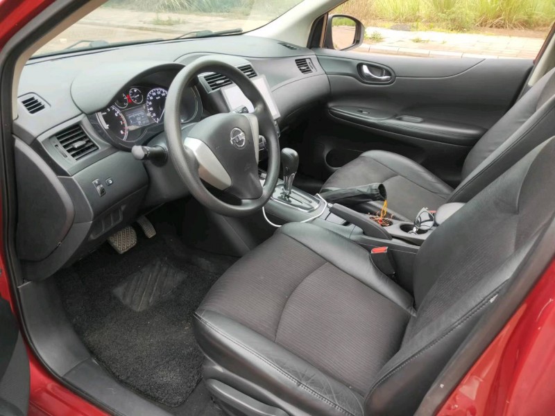 成都13年日产骐达9