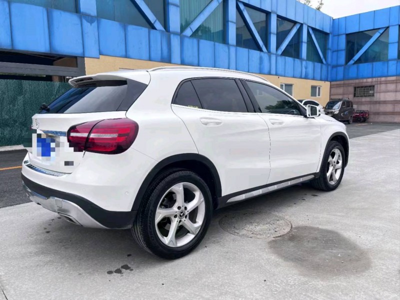 枣庄18年奔驰GLA4