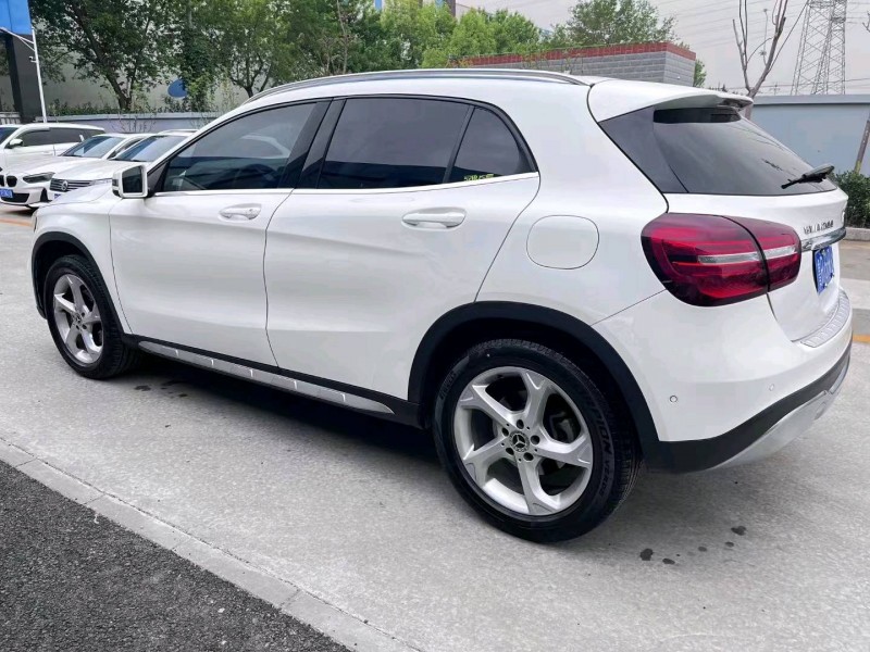 枣庄18年奔驰GLA5