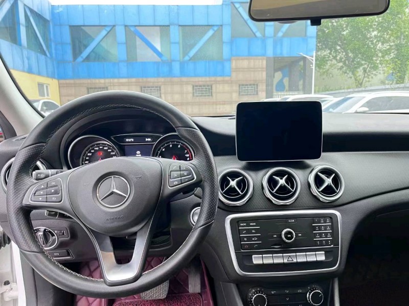 枣庄18年奔驰GLA7