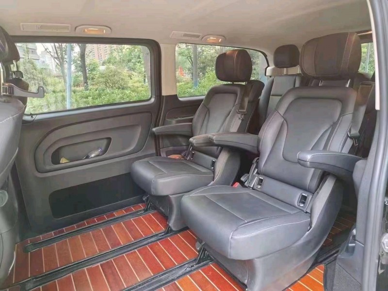 淮南19年奔驰威霆2