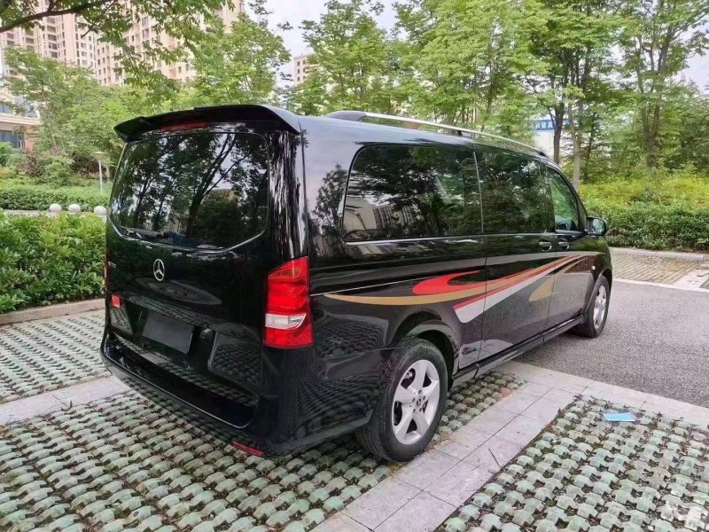 淮南19年奔驰威霆7