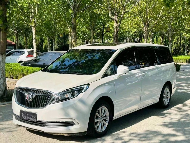 聊城20年别克GL82