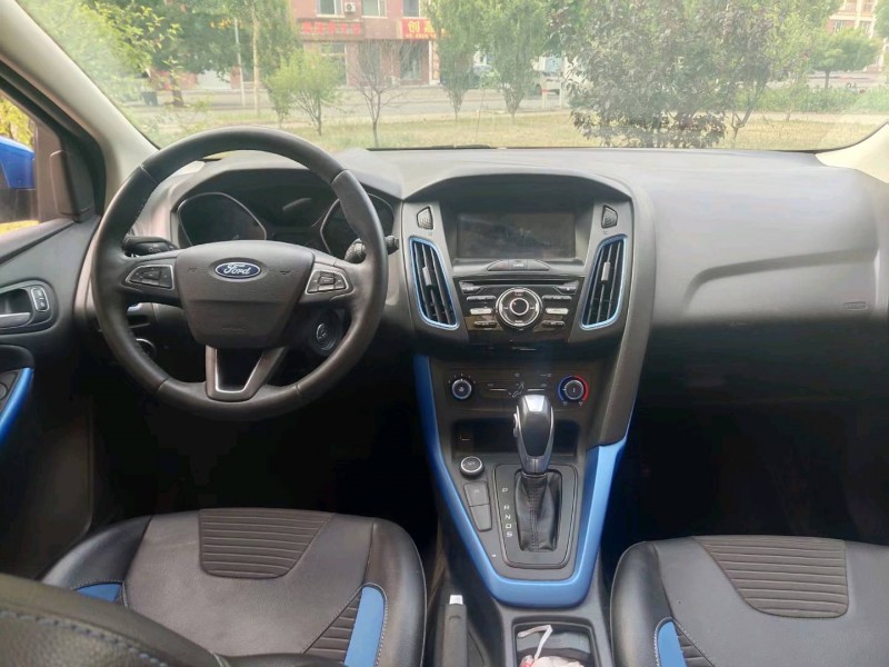 邯郸21年福特福克斯5