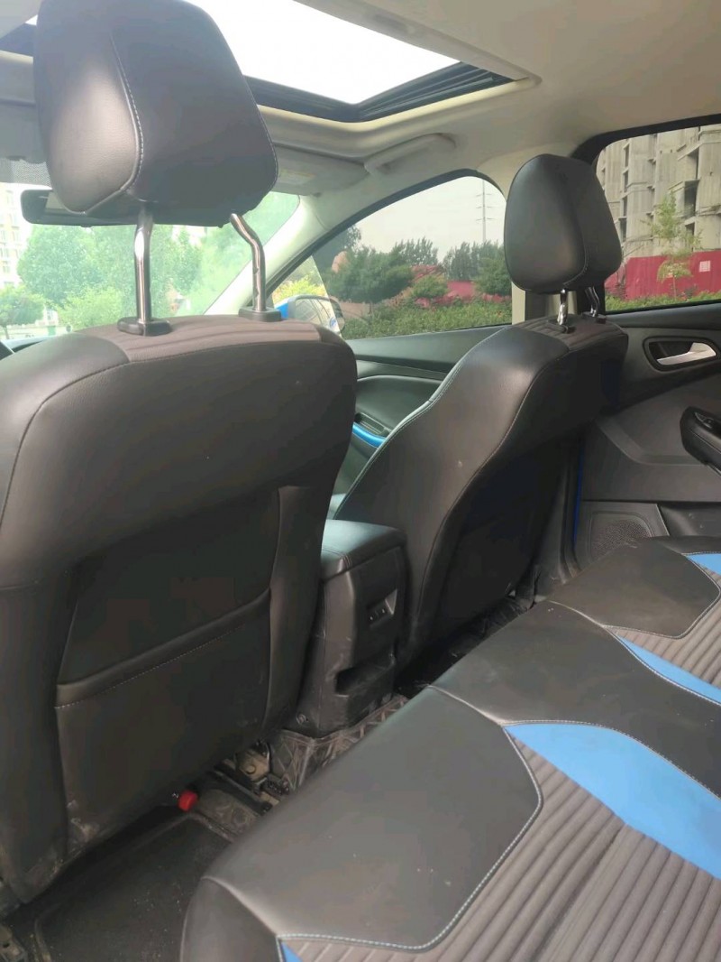 邯郸21年福特福克斯8