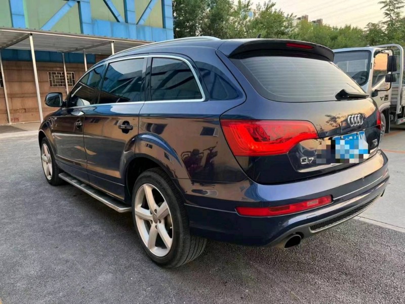 北京14年奥迪Q73