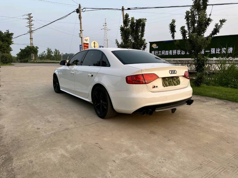 徐州12年奥迪A4L8