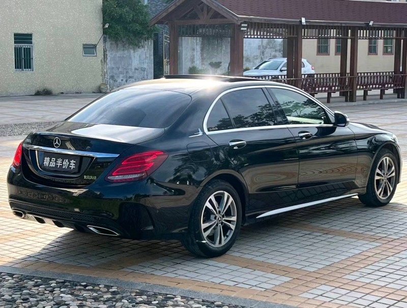 汕头17年奔驰C8