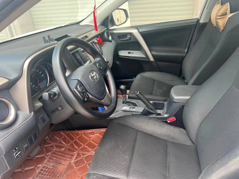 珠海15年丰田RAV4荣放3
