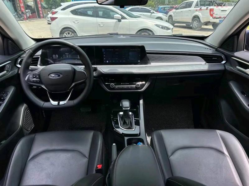 汕头21年福特福睿斯6