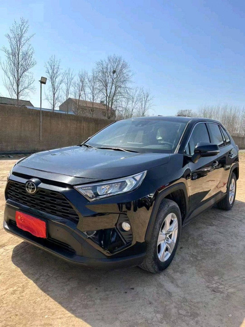 平頂山21年豐田RAV4榮放2