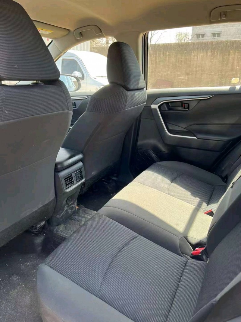 平頂山21年豐田RAV4榮放9