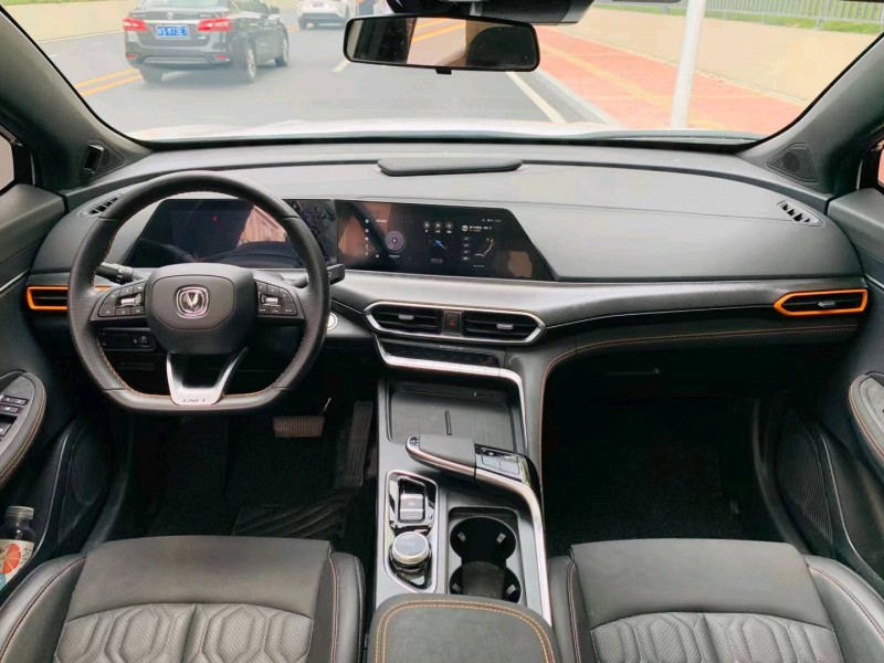 東莞22年長安汽車UNI-T5