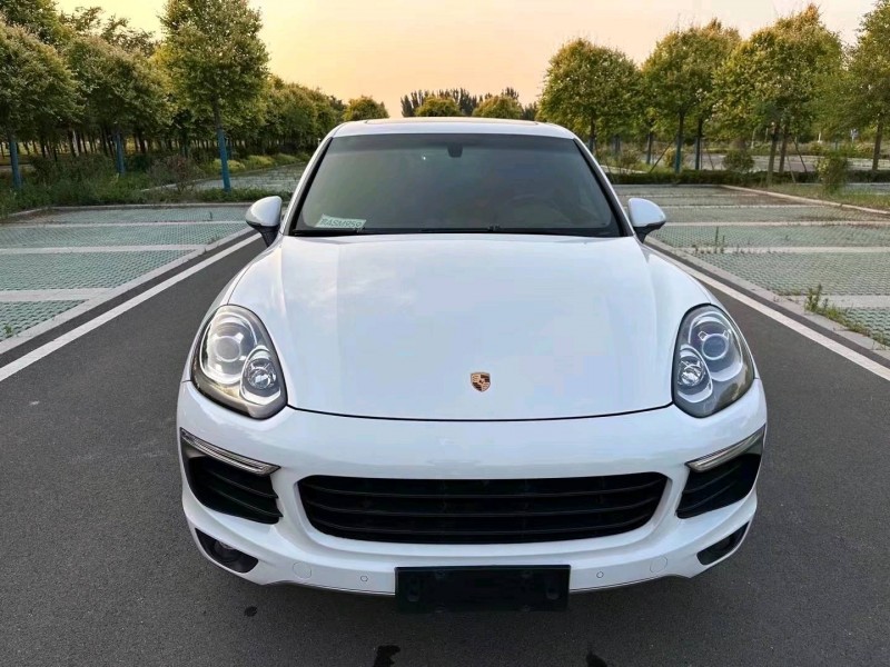 濱州17年保時捷卡宴1