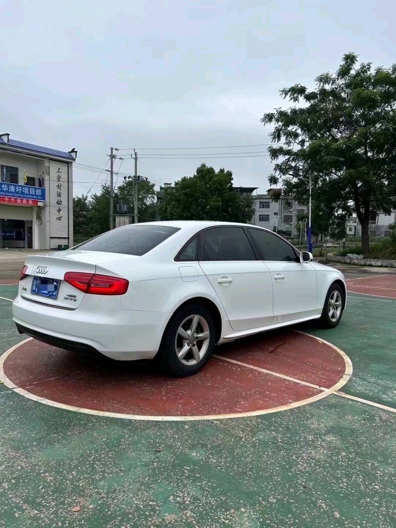 邵阳14年奥迪A4L3