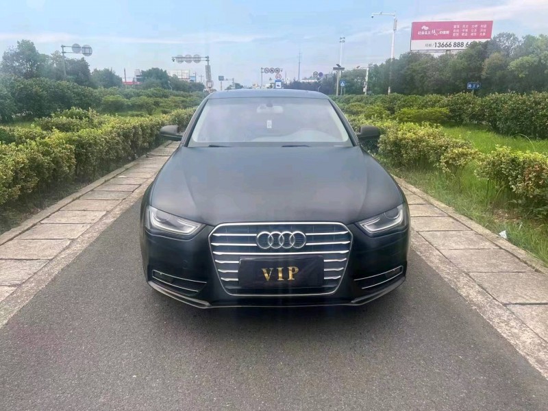 嘉兴13年奥迪A4L1