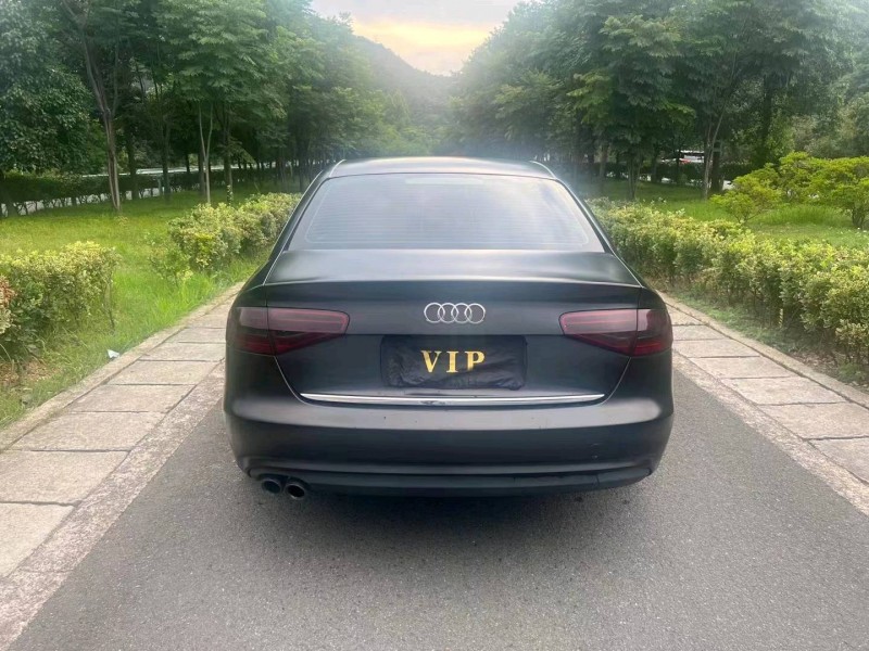 嘉兴13年奥迪A4L2