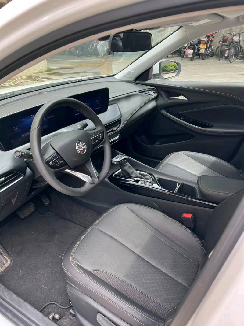 广州22年别克威朗4