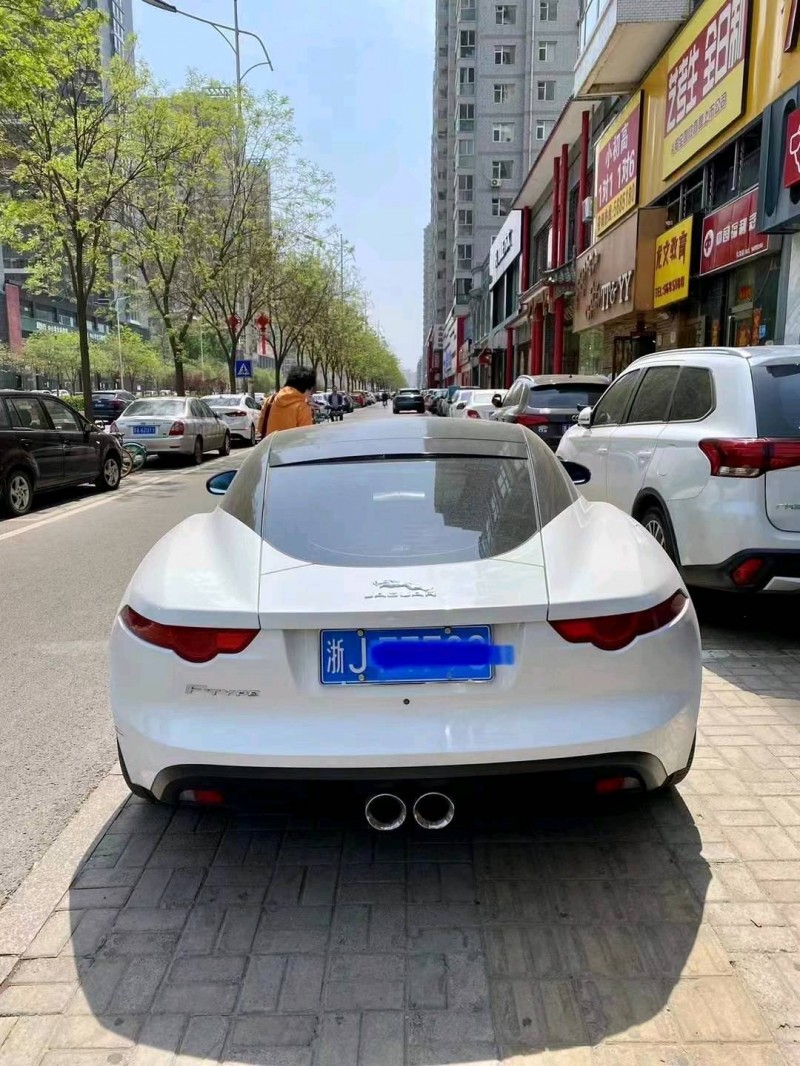 广州15年捷豹E-Type9