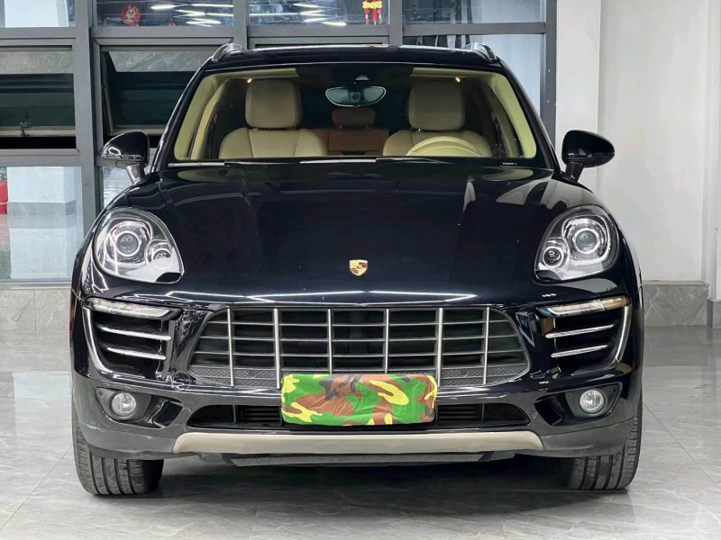 广州17年保时捷Macan1