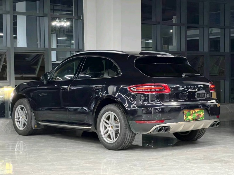 广州17年保时捷Macan3