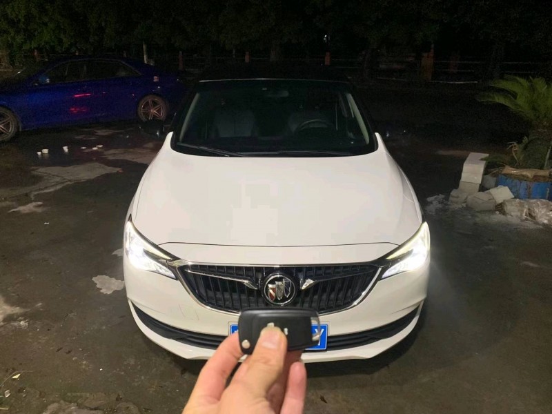 广州21年别克英朗1