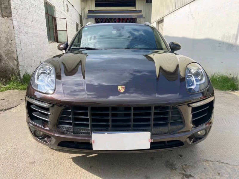 广州17年保时捷Macan1