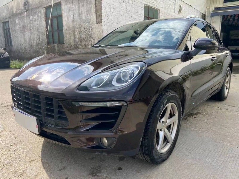 广州17年保时捷Macan2