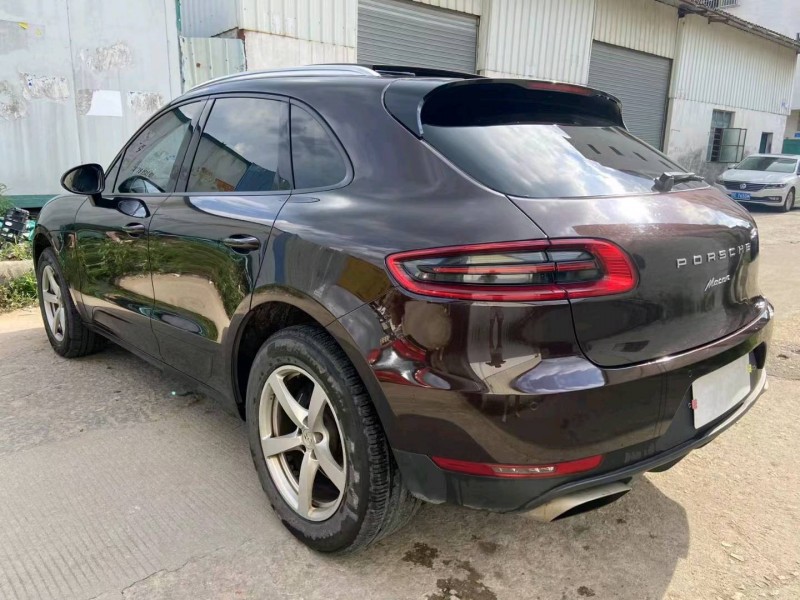 广州17年保时捷Macan8