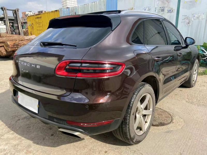 广州17年保时捷Macan9